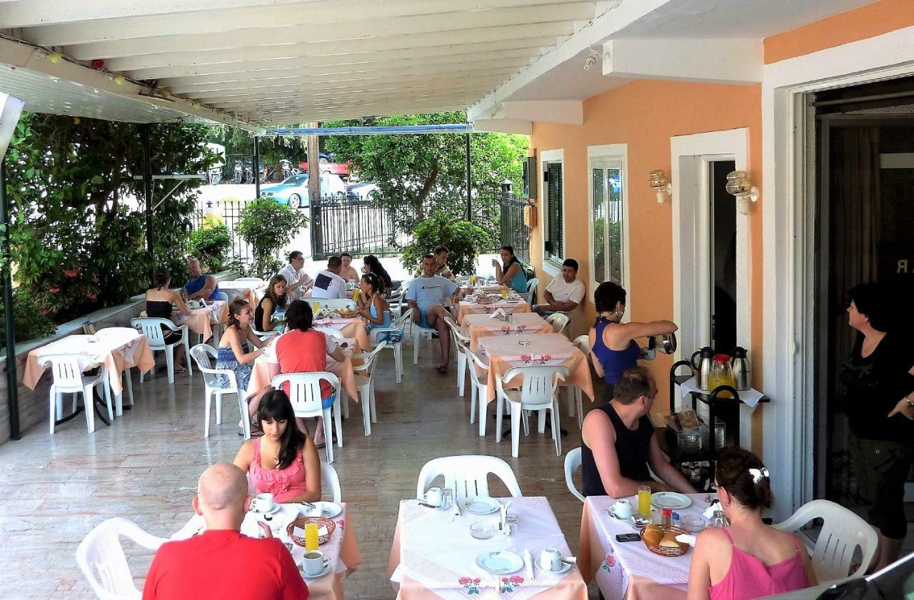 Hotel Perama Exterior foto